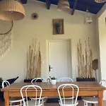 Le Patio, D Hotes Pour Adultes En Camargue, Possibilite De Naturisme A La Piscine, فندق مبيت وإفطار