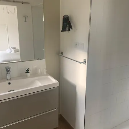 Le Patio, D Hotes Pour Adultes En Camargue, Possibilite De Naturisme A La Piscine, אימארגואס