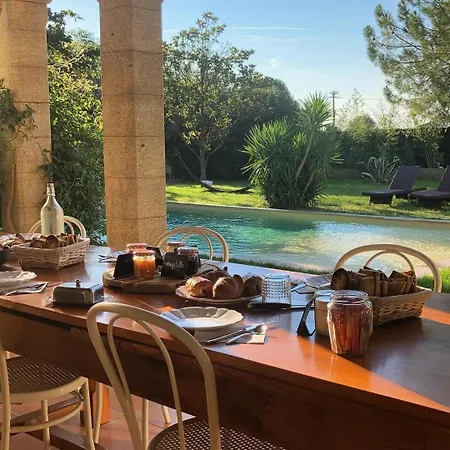 فندق مبيت وإفطار Le Patio, D Hotes Pour Adultes En Camargue, Possibilite De Naturisme A La Piscine, 4*